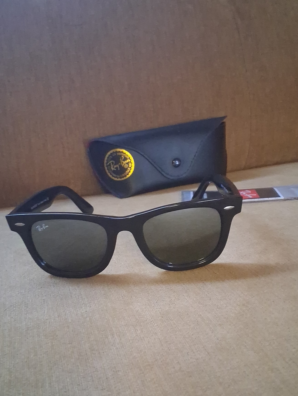 Ray Ban Classic - Picture 3 of 6